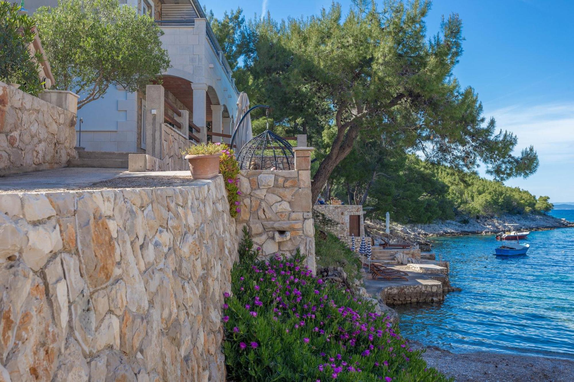 Apartment Zastupac 8761A Hvar Town Exteriör bild