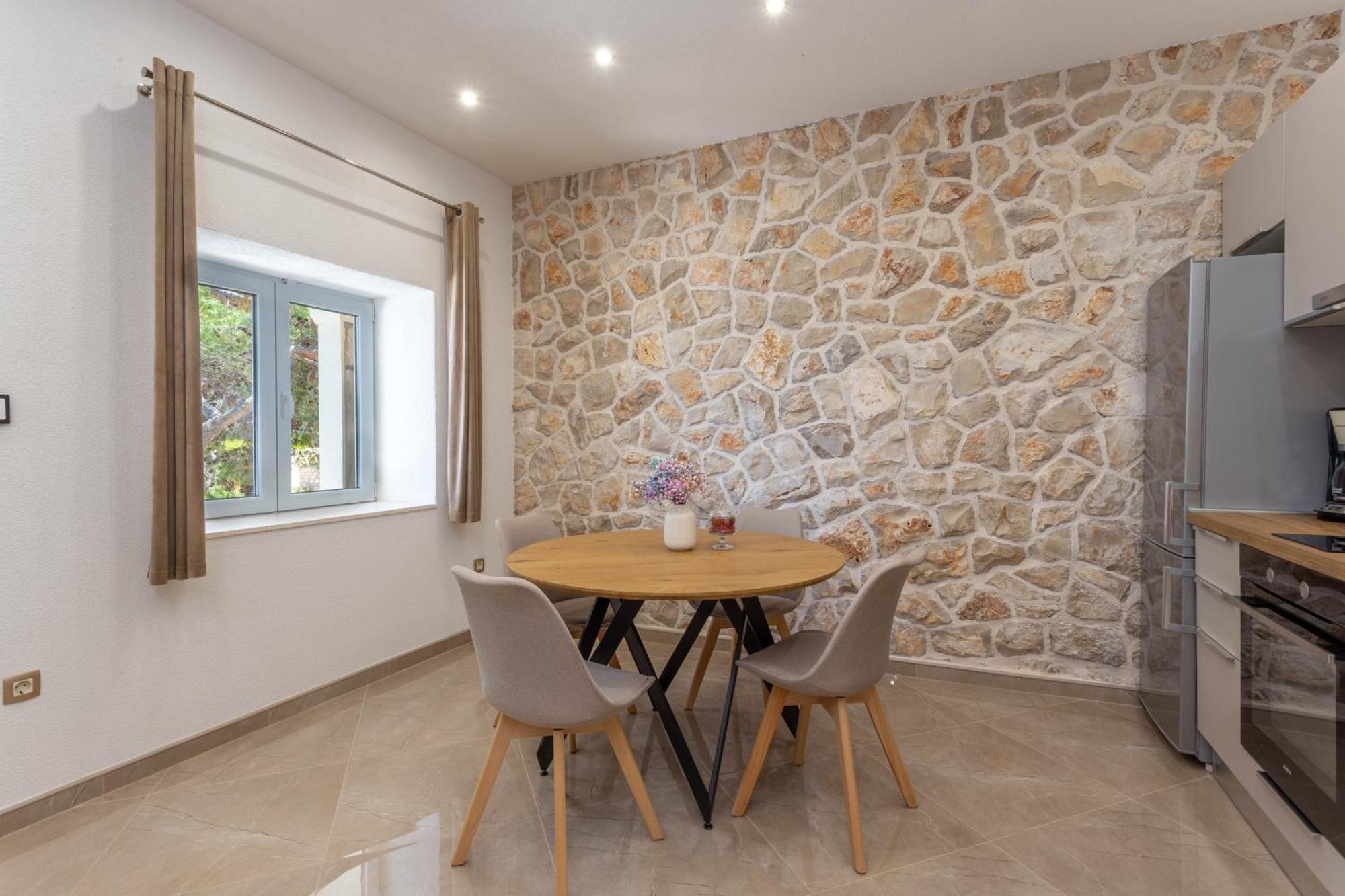 Apartment Zastupac 8761A Hvar Town Exteriör bild