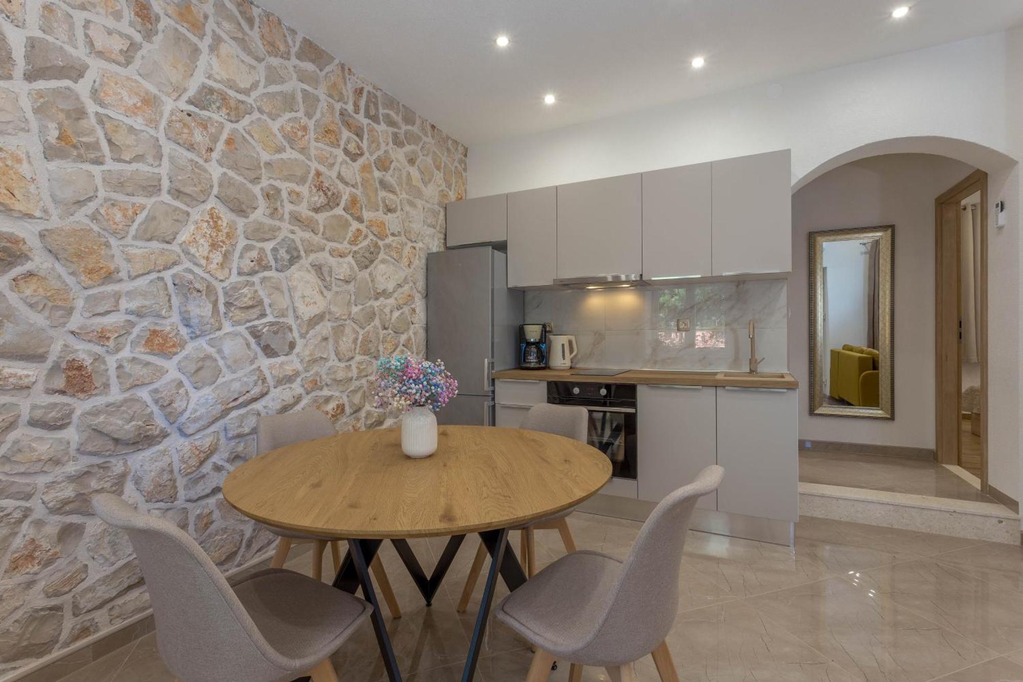 Apartment Zastupac 8761A Hvar Town Exteriör bild
