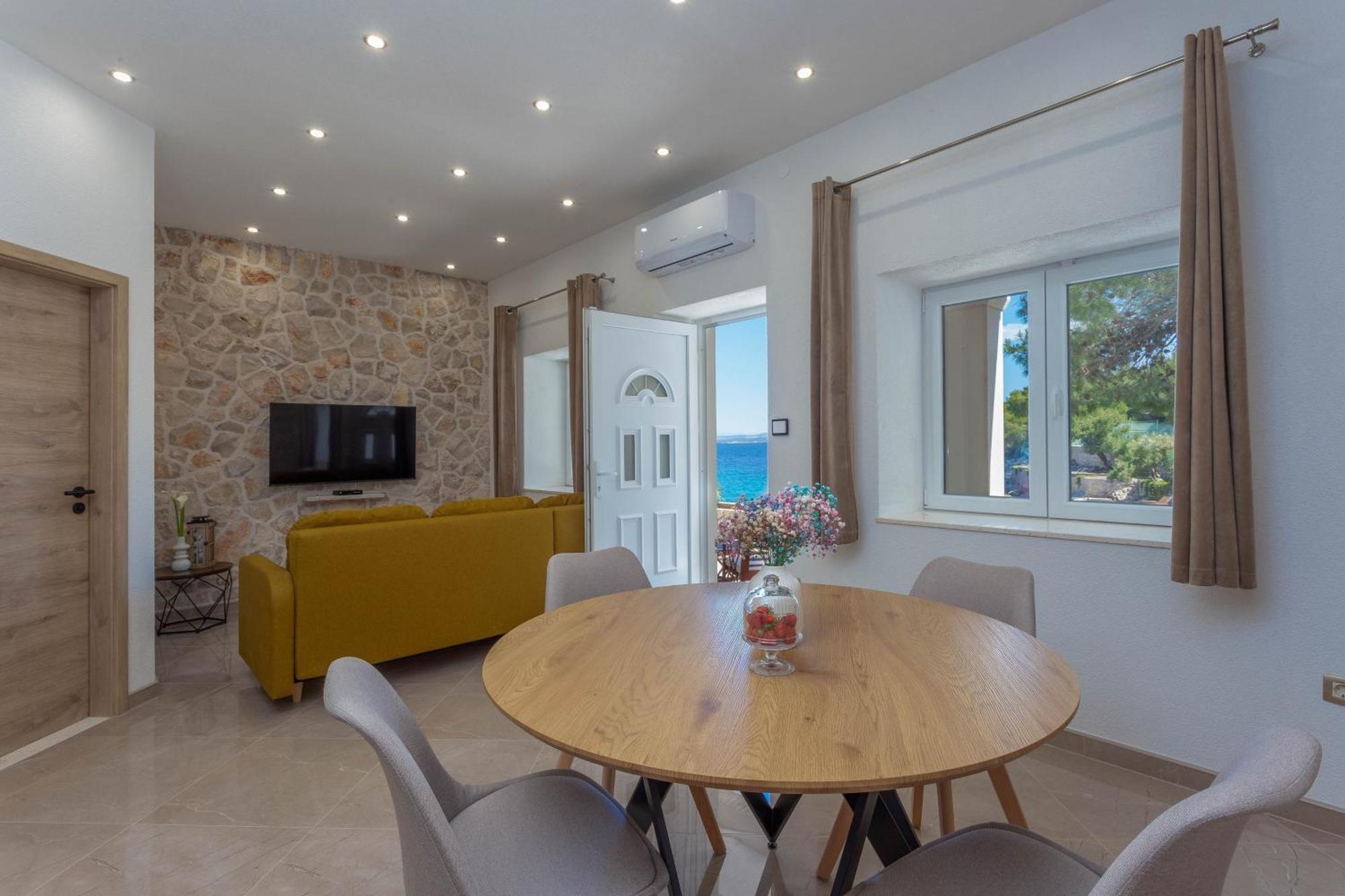 Apartment Zastupac 8761A Hvar Town Exteriör bild