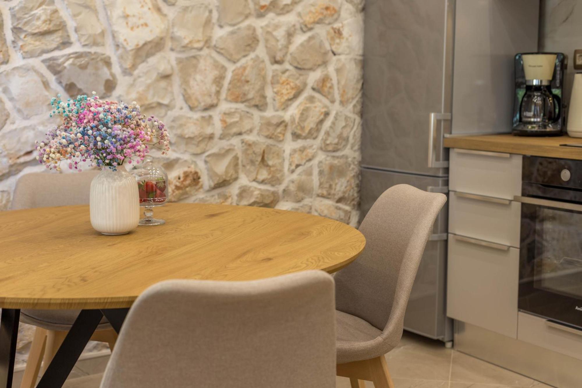 Apartment Zastupac 8761A Hvar Town Exteriör bild