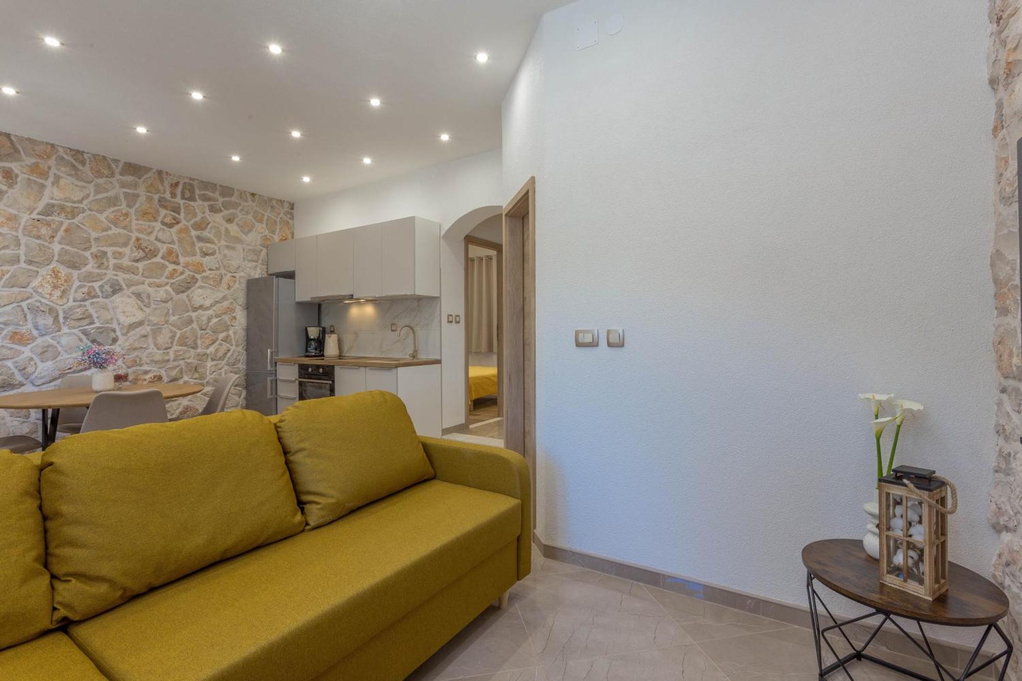 Apartment Zastupac 8761A Hvar Town Exteriör bild